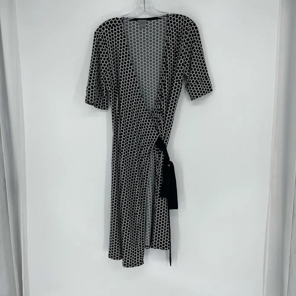 Ann Taylor Short Sleeve Geo Print Wrap Dress Size 6